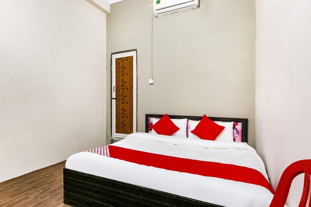 Oyo 69647 Yash Lodge Jabalpur Exteriör bild