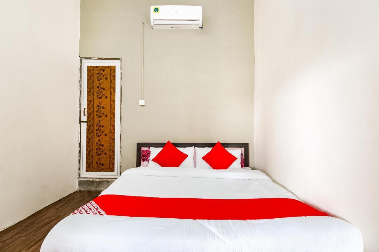 Oyo 69647 Yash Lodge Jabalpur Exteriör bild