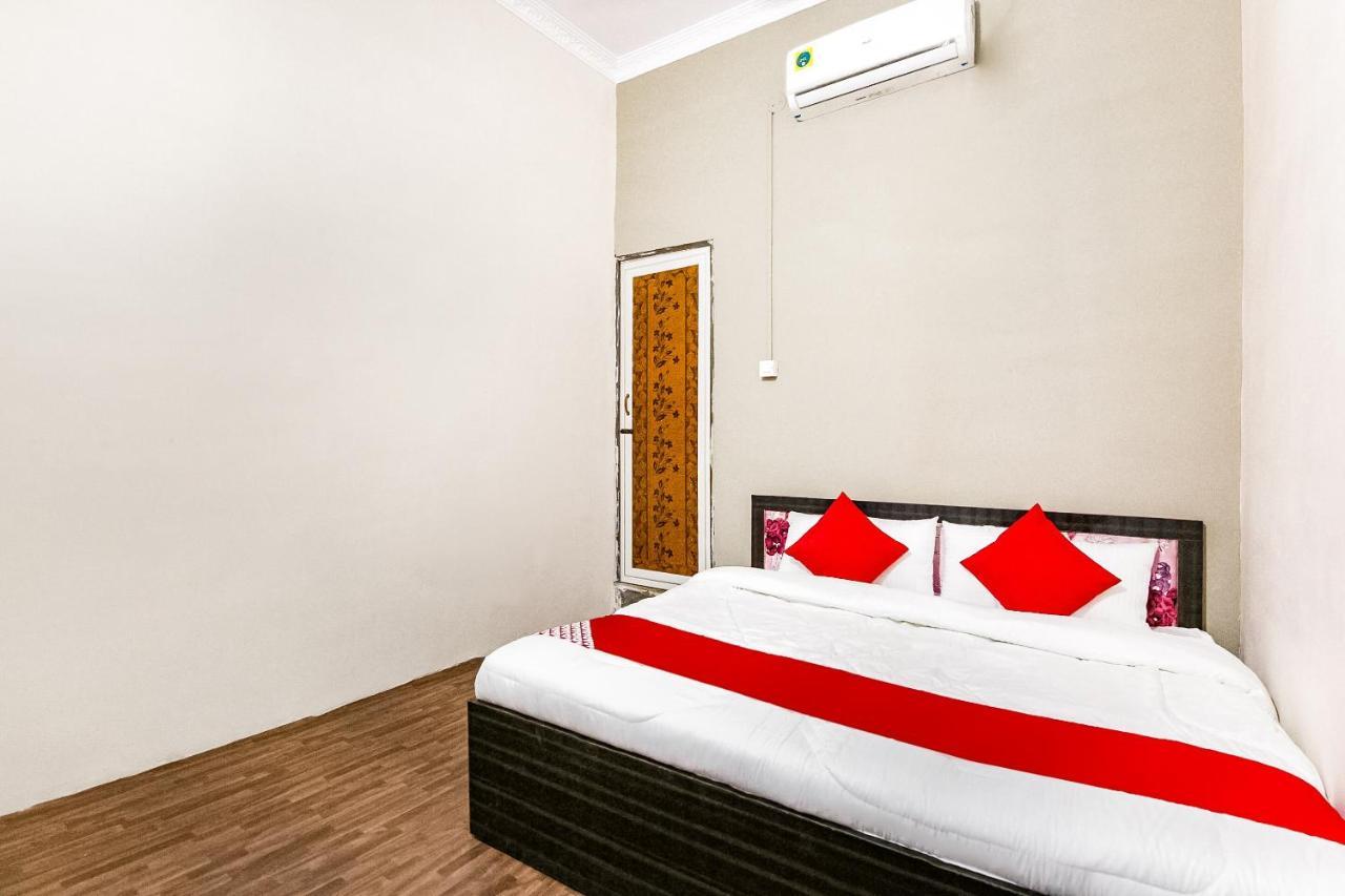 Oyo 69647 Yash Lodge Jabalpur Exteriör bild